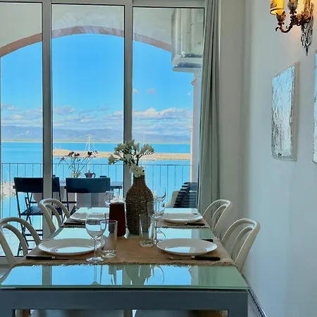 Elegant Harbour View *